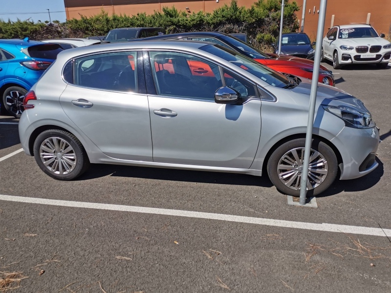 PEUGEOT 208 d’occasion à vendre à FRÉJUS chez VAGNEUR (Photo 12)