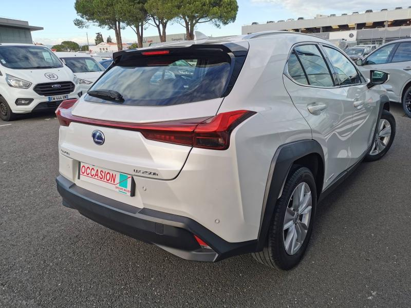 LEXUS UX d’occasion à vendre à FRÉJUS chez VAGNEUR (Photo 4)