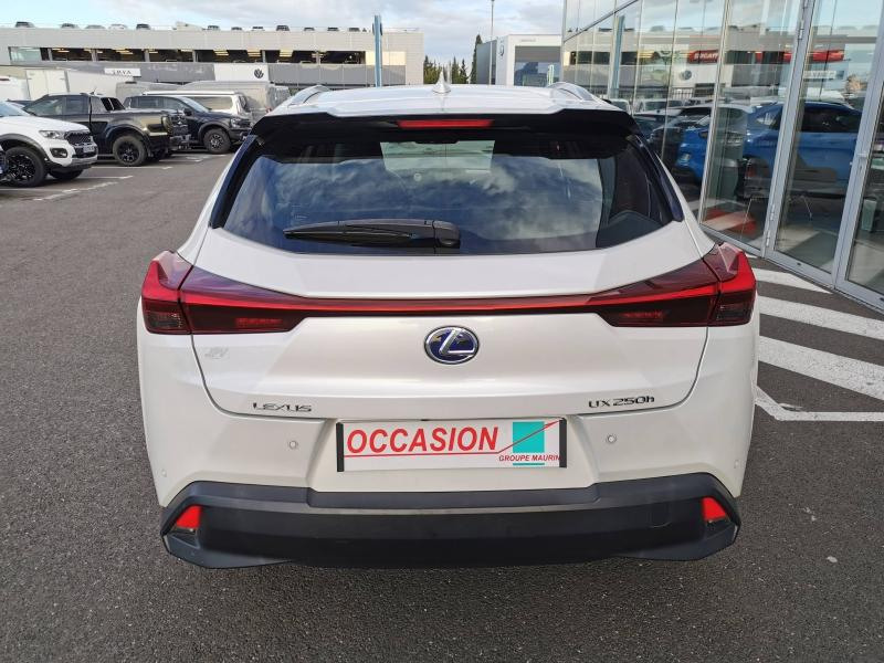 LEXUS UX d’occasion à vendre à FRÉJUS chez VAGNEUR (Photo 5)