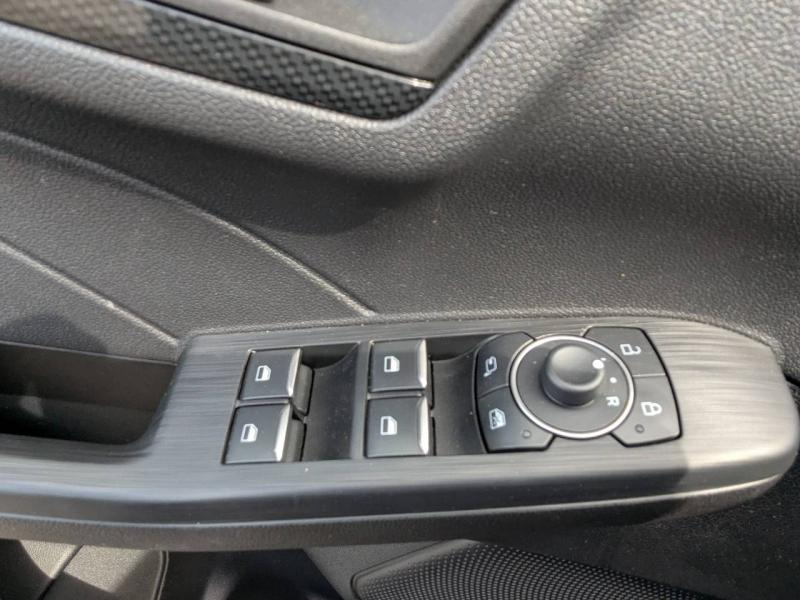 FORD Kuga d’occasion à vendre à FRÉJUS chez VAGNEUR (Photo 12)