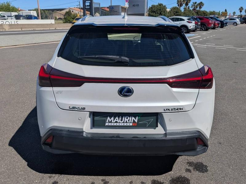 LEXUS UX d’occasion à vendre à FRÉJUS chez VAGNEUR (Photo 4)