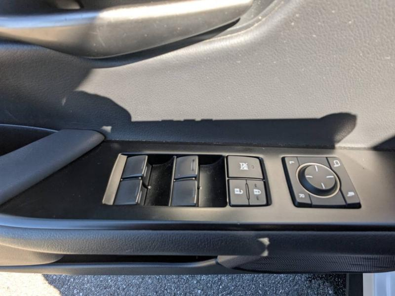 LEXUS UX d’occasion à vendre à FRÉJUS chez VAGNEUR (Photo 12)