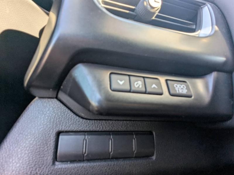 LEXUS UX d’occasion à vendre à FRÉJUS chez VAGNEUR (Photo 13)