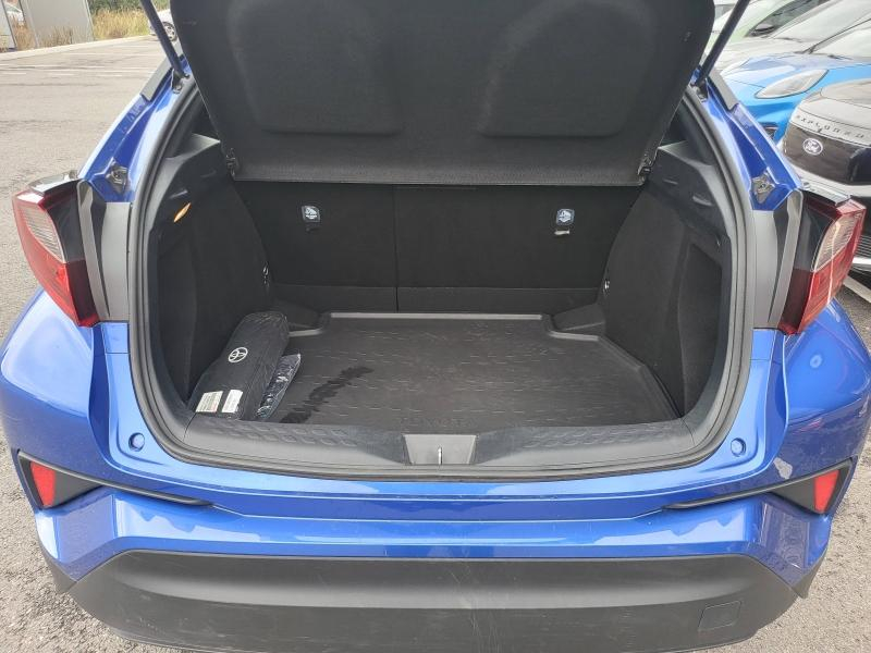 TOYOTA C-HR d’occasion à vendre à FRÉJUS chez VAGNEUR (Photo 6)