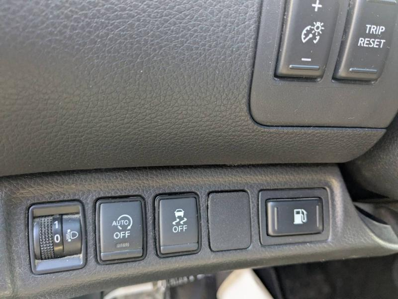 NISSAN Navara VUL d’occasion à vendre à FRÉJUS chez VAGNEUR (Photo 12)