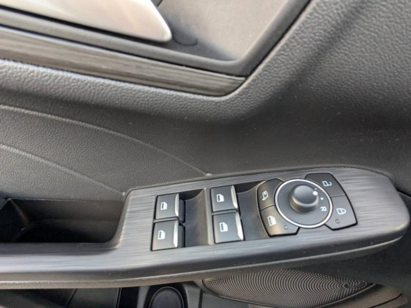 FORD Kuga d’occasion à vendre à FRÉJUS chez VAGNEUR (Photo 12)