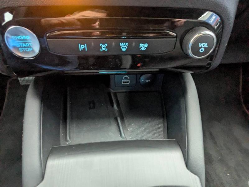 FORD Kuga d’occasion à vendre à FRÉJUS chez VAGNEUR (Photo 19)