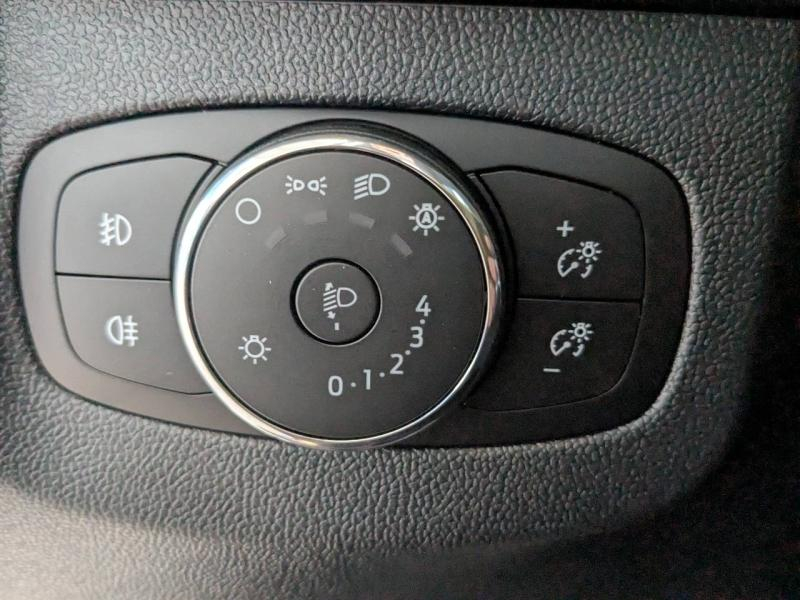 FORD Transit Courier VUL d’occasion à vendre à FRÉJUS chez VAGNEUR (Photo 14)