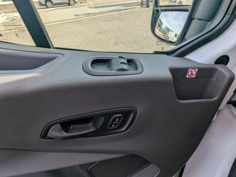 FORD Transit 2T Fg VUL d’occasion à vendre à FRÉJUS chez VAGNEUR (Photo 12)