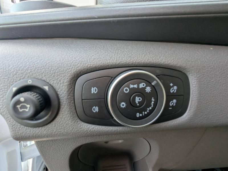 FORD Transit 2T Fg VUL d’occasion à vendre à FRÉJUS chez VAGNEUR (Photo 13)