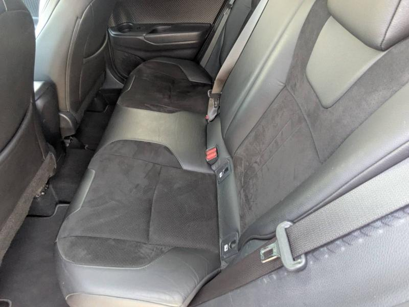 TOYOTA C-HR d’occasion à vendre à FRÉJUS chez VAGNEUR (Photo 11)