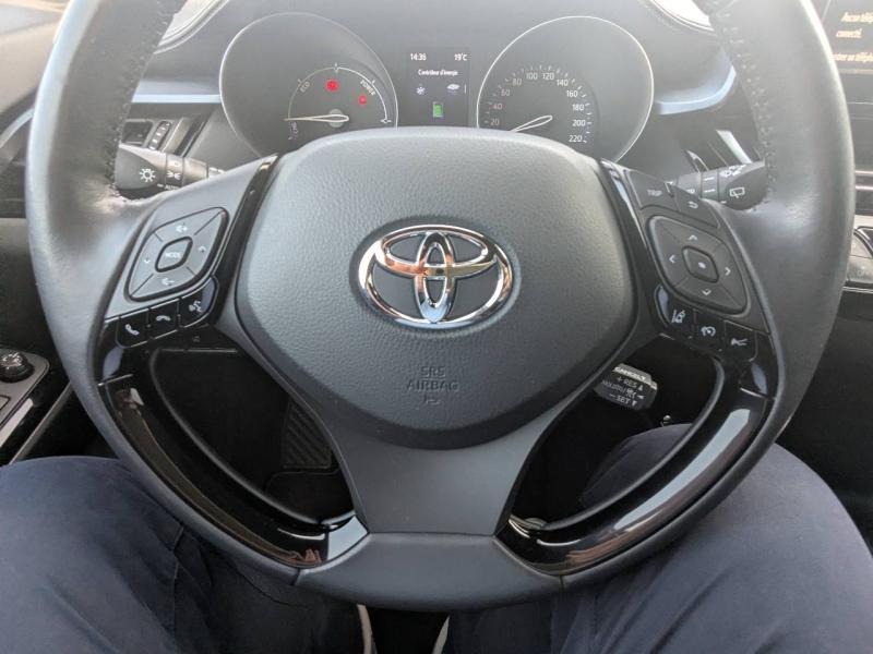 TOYOTA C-HR d’occasion à vendre à FRÉJUS chez VAGNEUR (Photo 15)