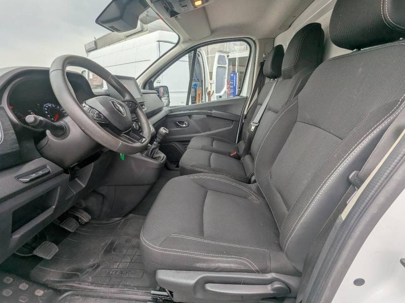 RENAULT Trafic Fg VUL d’occasion à vendre à FRÉJUS chez VAGNEUR (Photo 10)