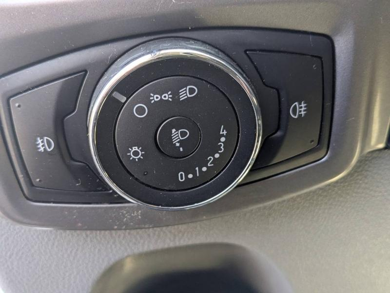 FORD Transit Custom Fg VUL d’occasion à vendre à FRÉJUS chez VAGNEUR (Photo 14)